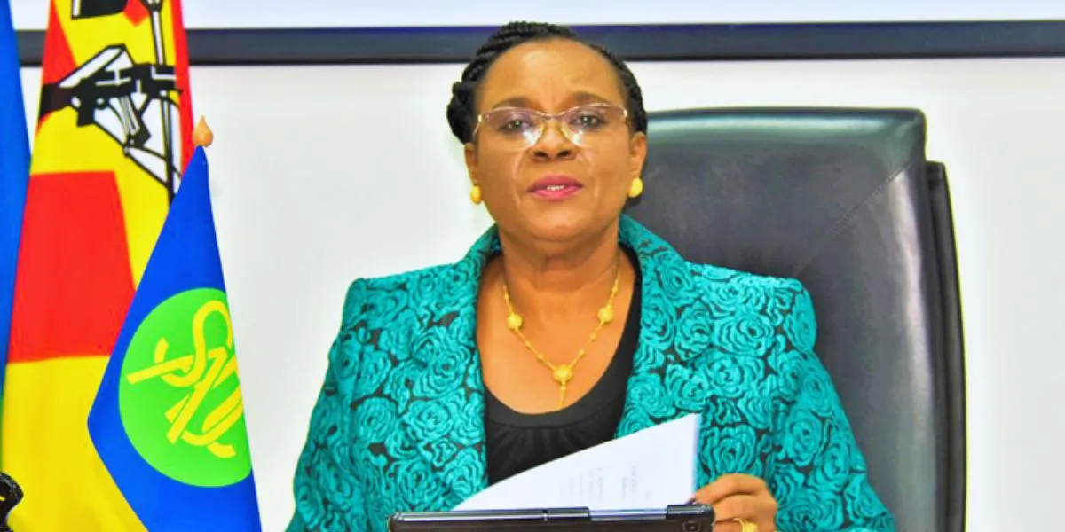 Três turnos nas escolas secundárias: medida afecta apenas 4% dos estabelecimentos em 2026